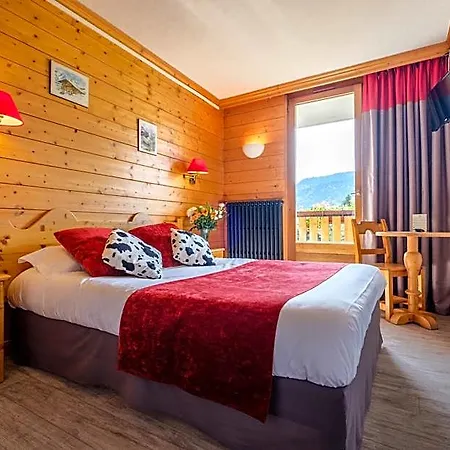 Hotel Aec - Forgeassoud 3*